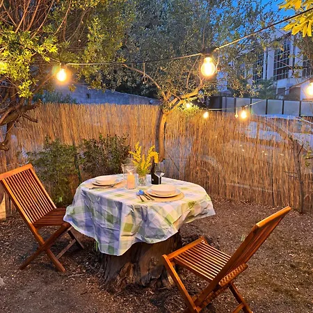 شقة Cozy With Garden